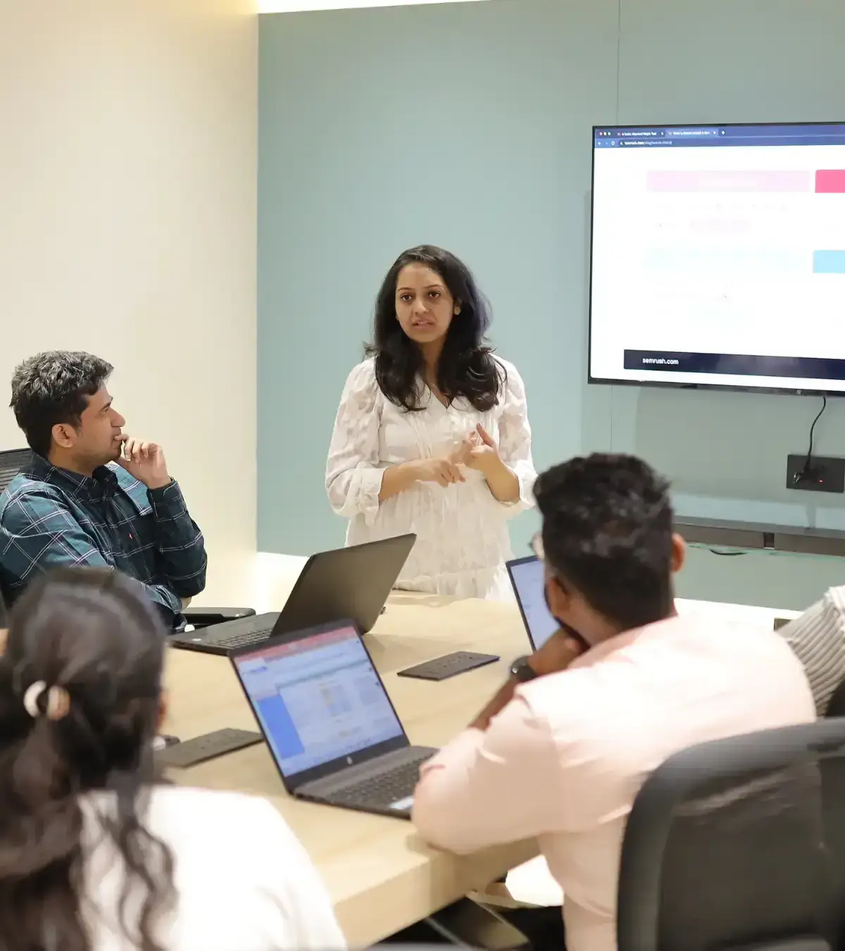Our SEO Manager explaining plumbing Business to the team